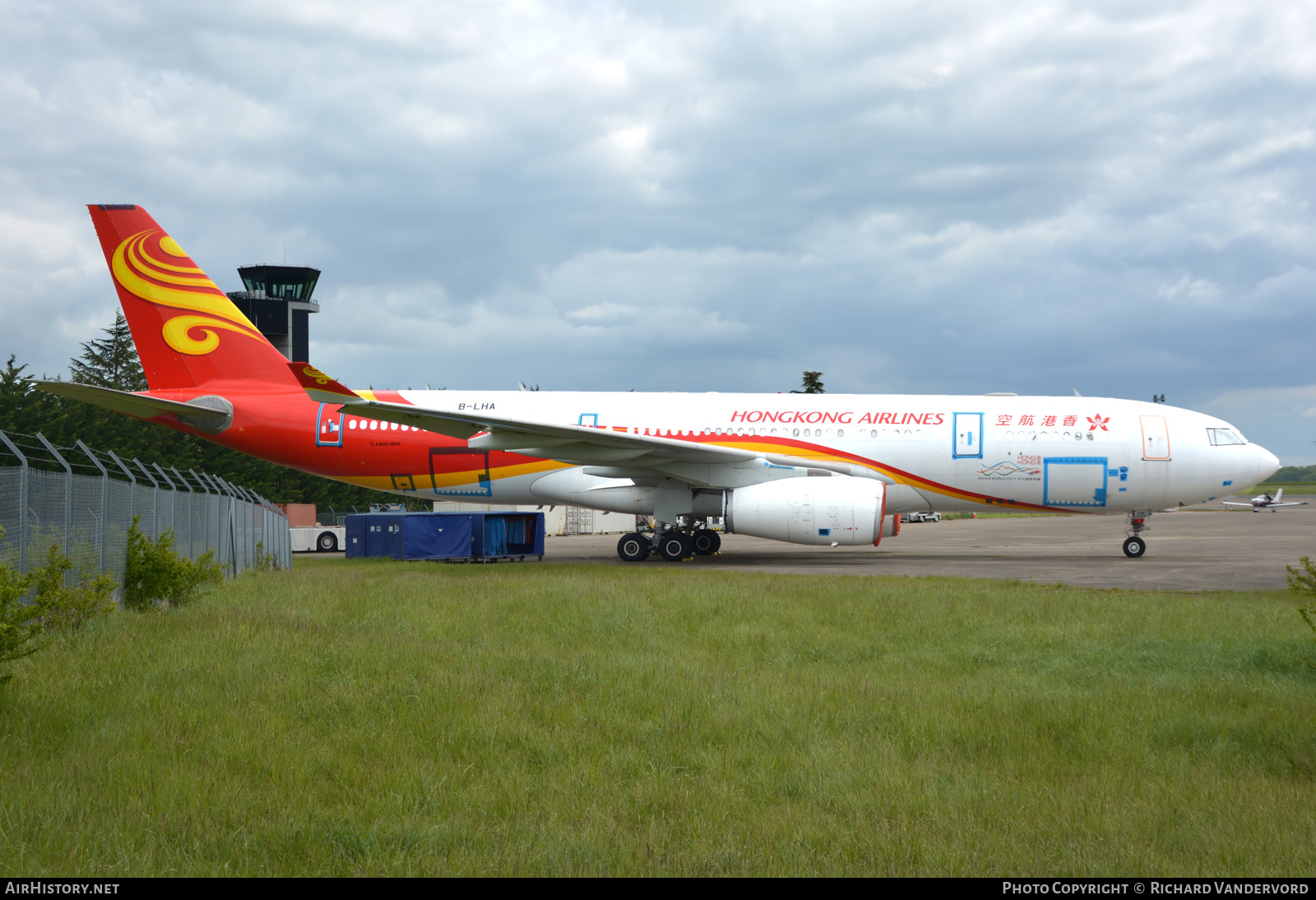 Aircraft Photo of B-LHA | Airbus A330-243 | Hong Kong Airlines | AirHistory.net #577394