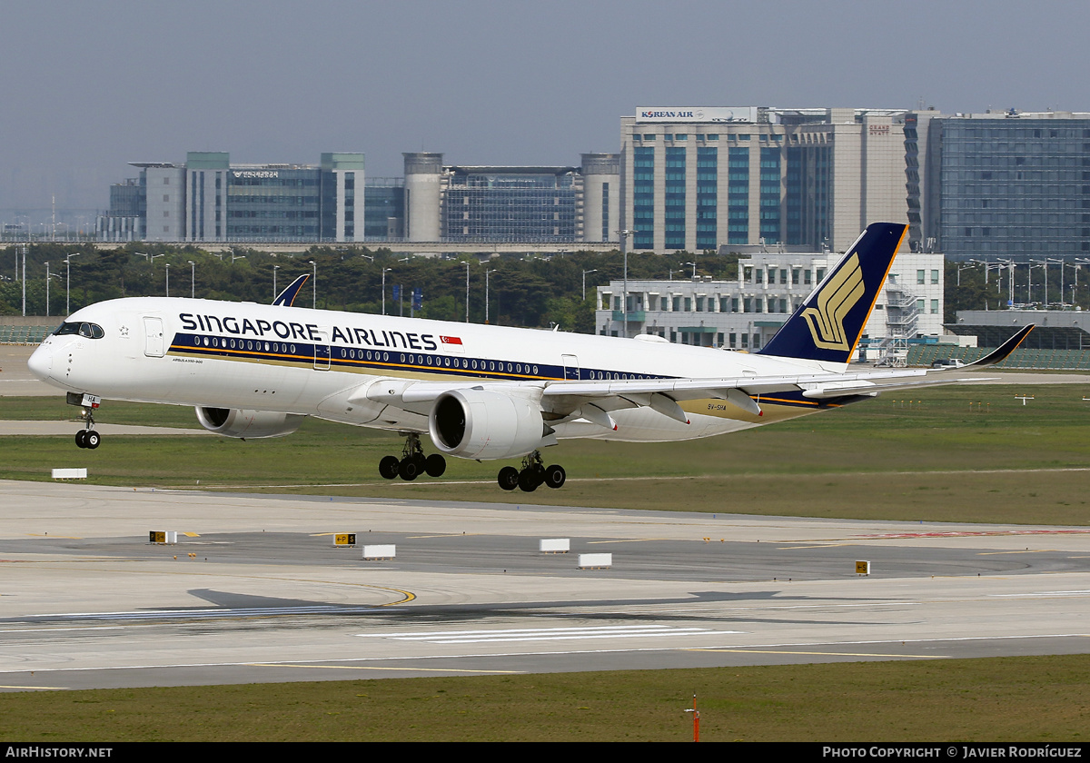 Aircraft Photo of 9V-SHA | Airbus A350-941 | Singapore Airlines | AirHistory.net #577406