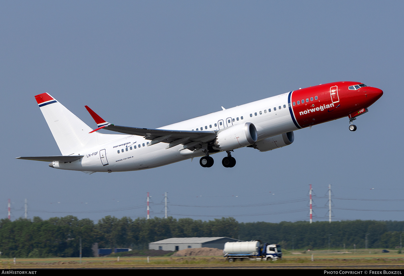 Aircraft Photo of LN-FGF | Boeing 737-8 Max 8 | Norwegian | AirHistory.net #577409