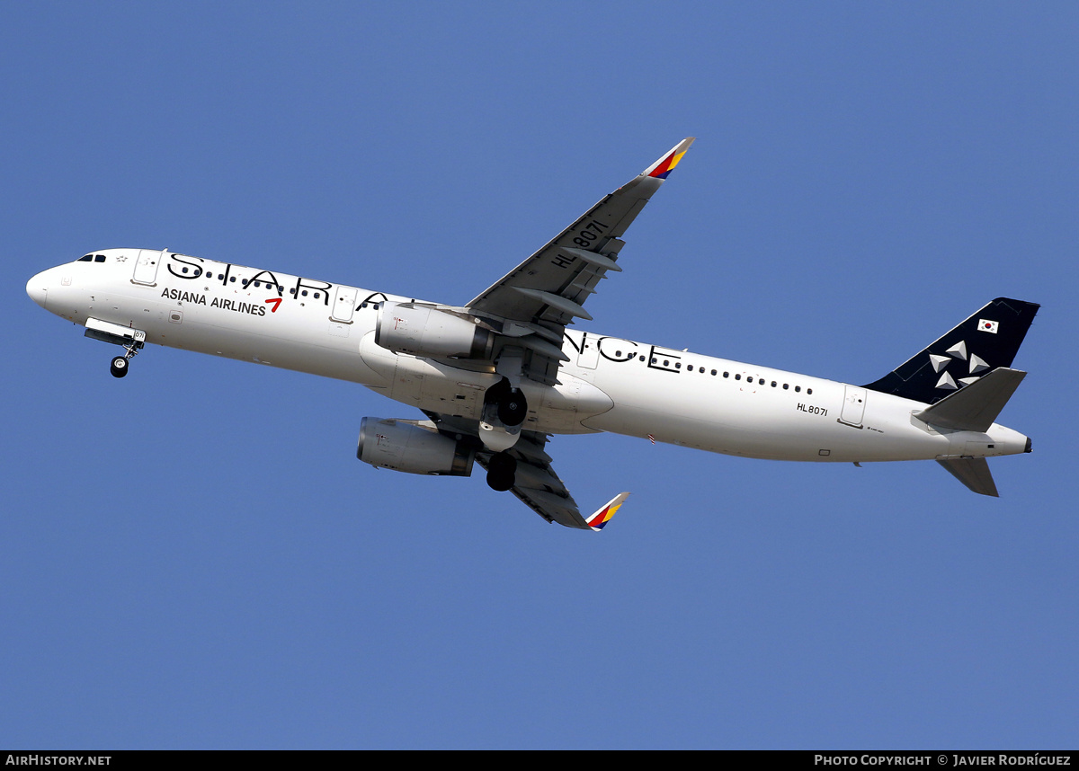 Aircraft Photo of HL8071 | Airbus A321-231 | Asiana Airlines | AirHistory.net #577423