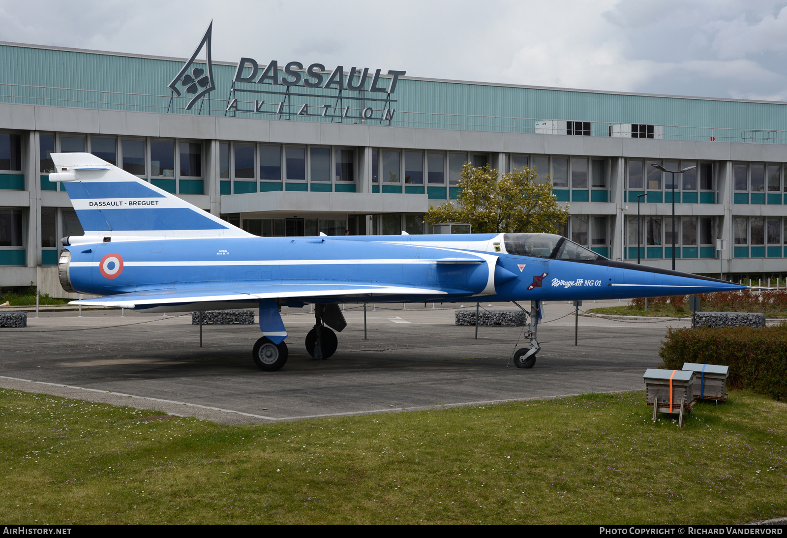 Aircraft Photo of 01 | Dassault Mirage IIING | France - Air Force | AirHistory.net #577440