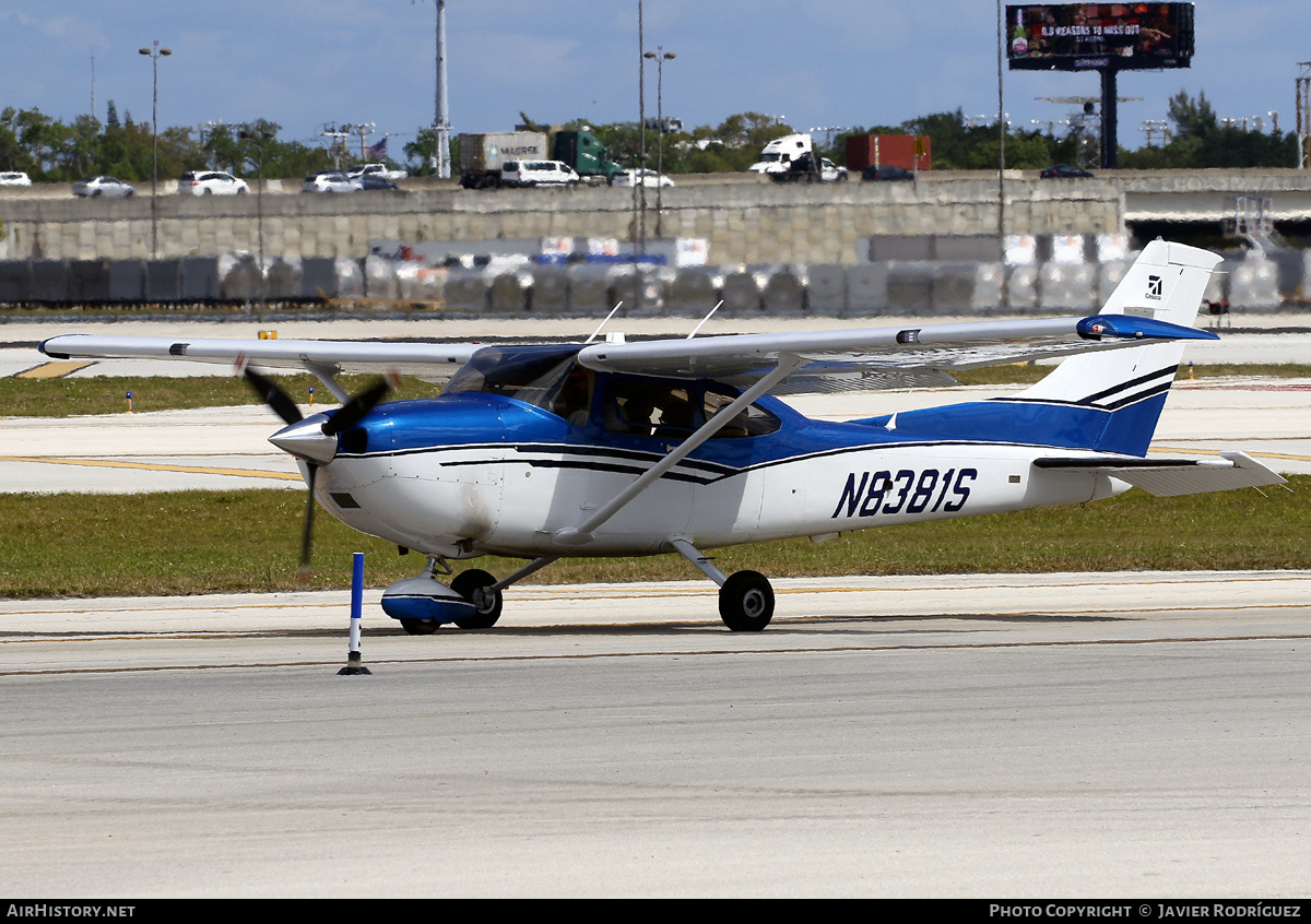 Aircraft Photo of N8381S | Cessna 182T Skylane | AirHistory.net #577444