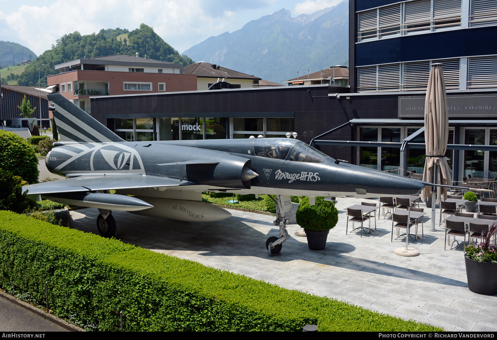 Aircraft Photo of R-2110 | Dassault Mirage IIIRS | Switzerland - Air Force | AirHistory.net #577470
