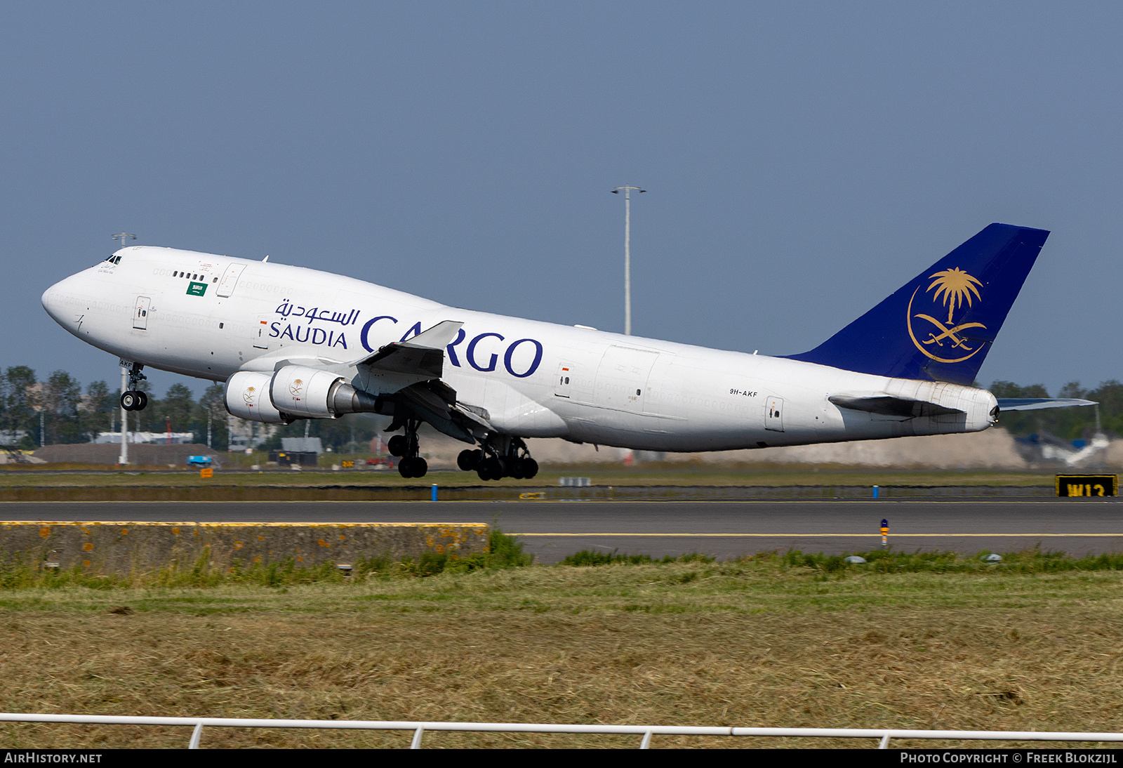 Aircraft Photo of 9H-AKF | Boeing 747-45E(BDSF) | Saudi Arabian Airlines Cargo | AirHistory.net #577490