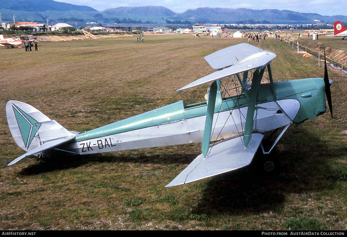 Aircraft Photo of ZK-BAL | De Havilland D.H. 82A Tiger Moth | AirHistory.net #577499