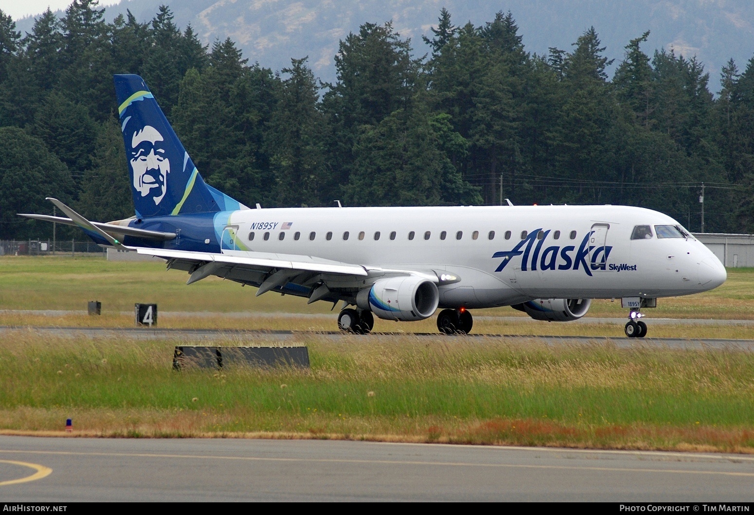 Aircraft Photo of N189SY | Embraer 175LR (ERJ-170-200LR) | Alaska Airlines | AirHistory.net #577516