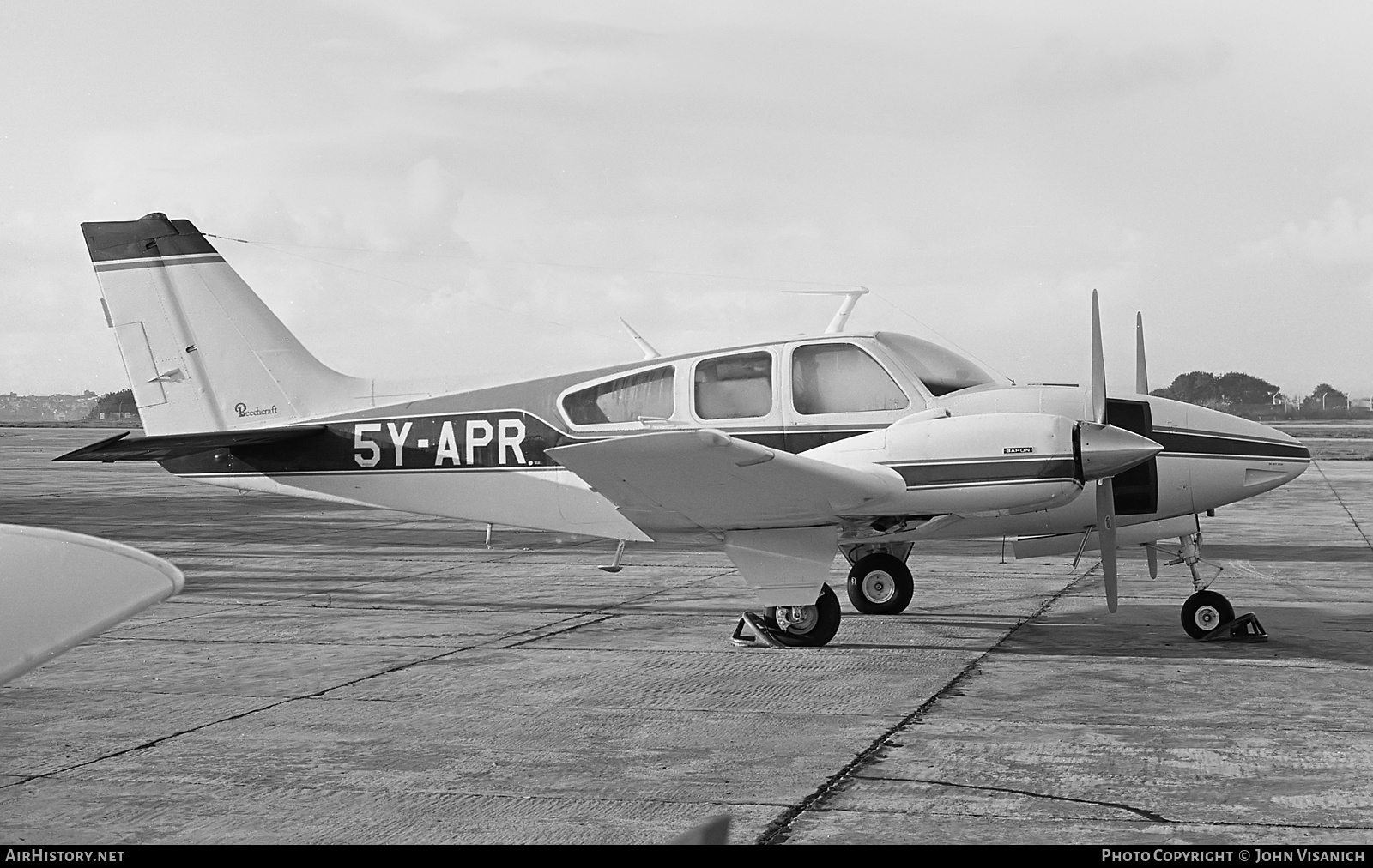 Aircraft Photo of 5Y-APR | Beech B55 Baron (95-B55) | AirHistory.net #577521