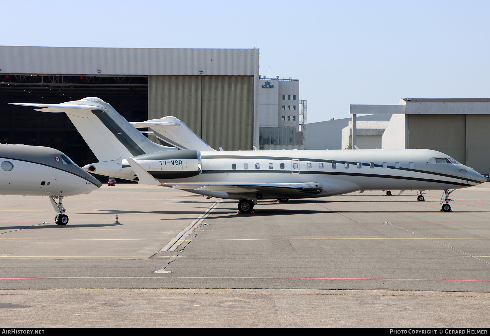 Aircraft Photo of T7-VSR | Bombardier Global Express XRS (BD-700-1A10) | AirHistory.net #577549