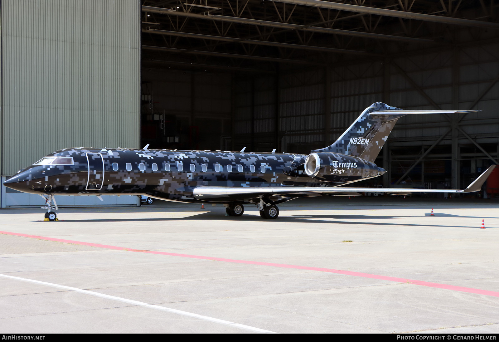 Aircraft Photo of N82EM | Bombardier Global Express (BD-700-1A10) | AirHistory.net #577603