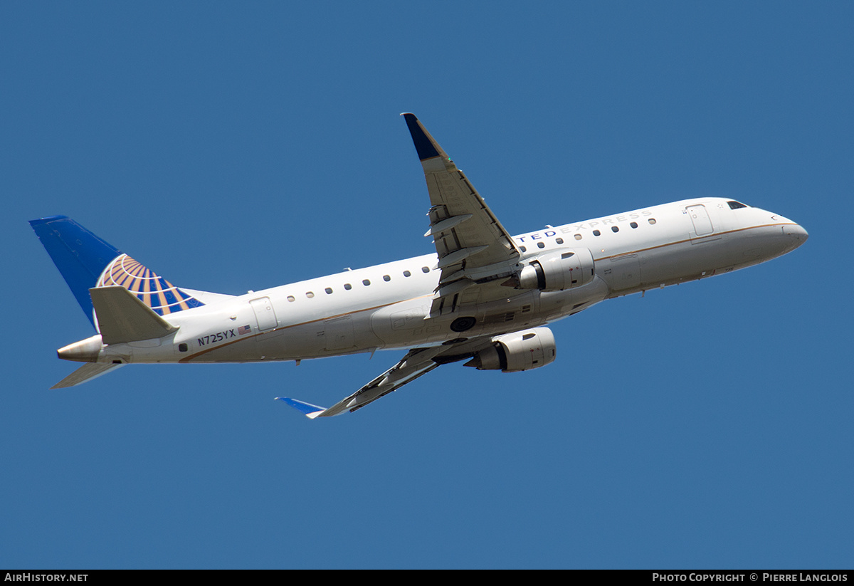Aircraft Photo of N725YX | Embraer 175LR (ERJ-170-200LR) | United Express | AirHistory.net #577615