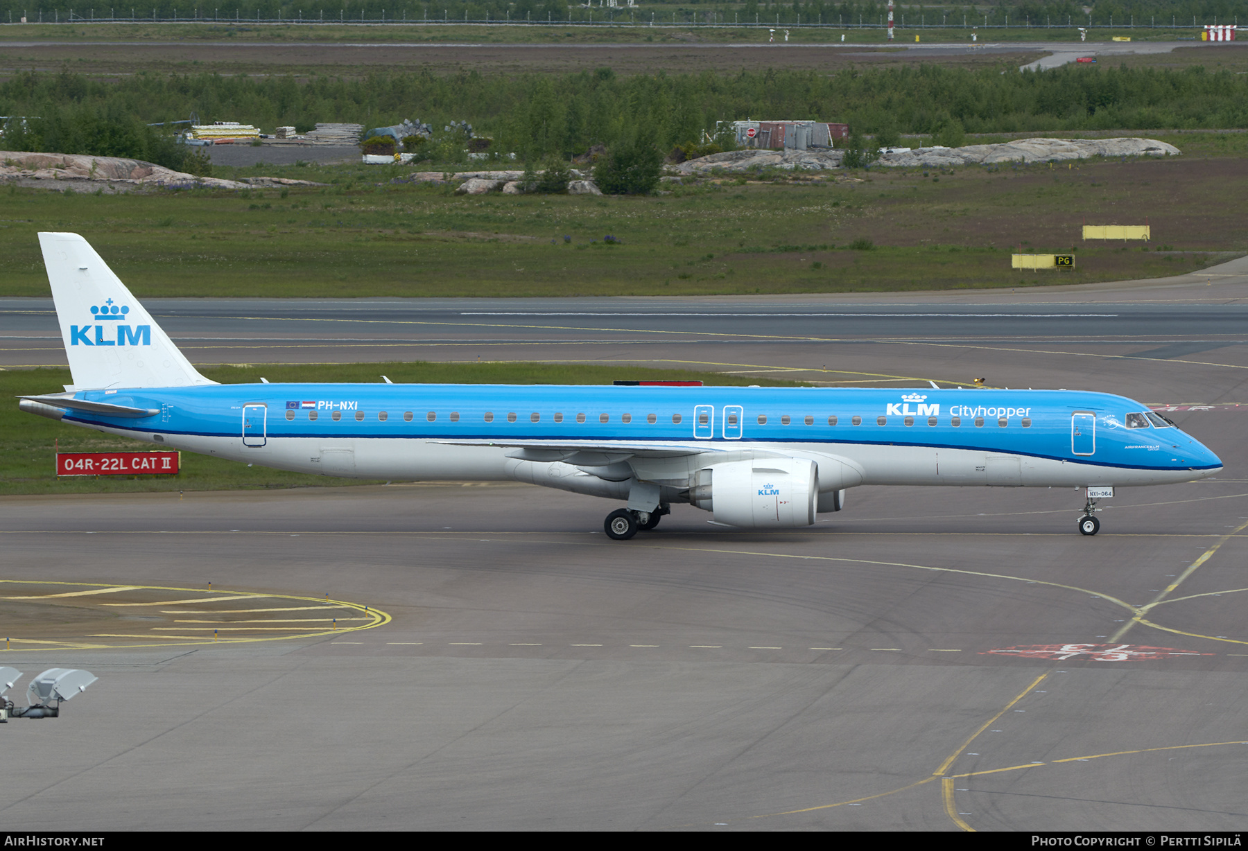 Aircraft Photo of PH-NXI | Embraer 195-E2 (ERJ-190-400) | KLM Cityhopper | AirHistory.net #577624