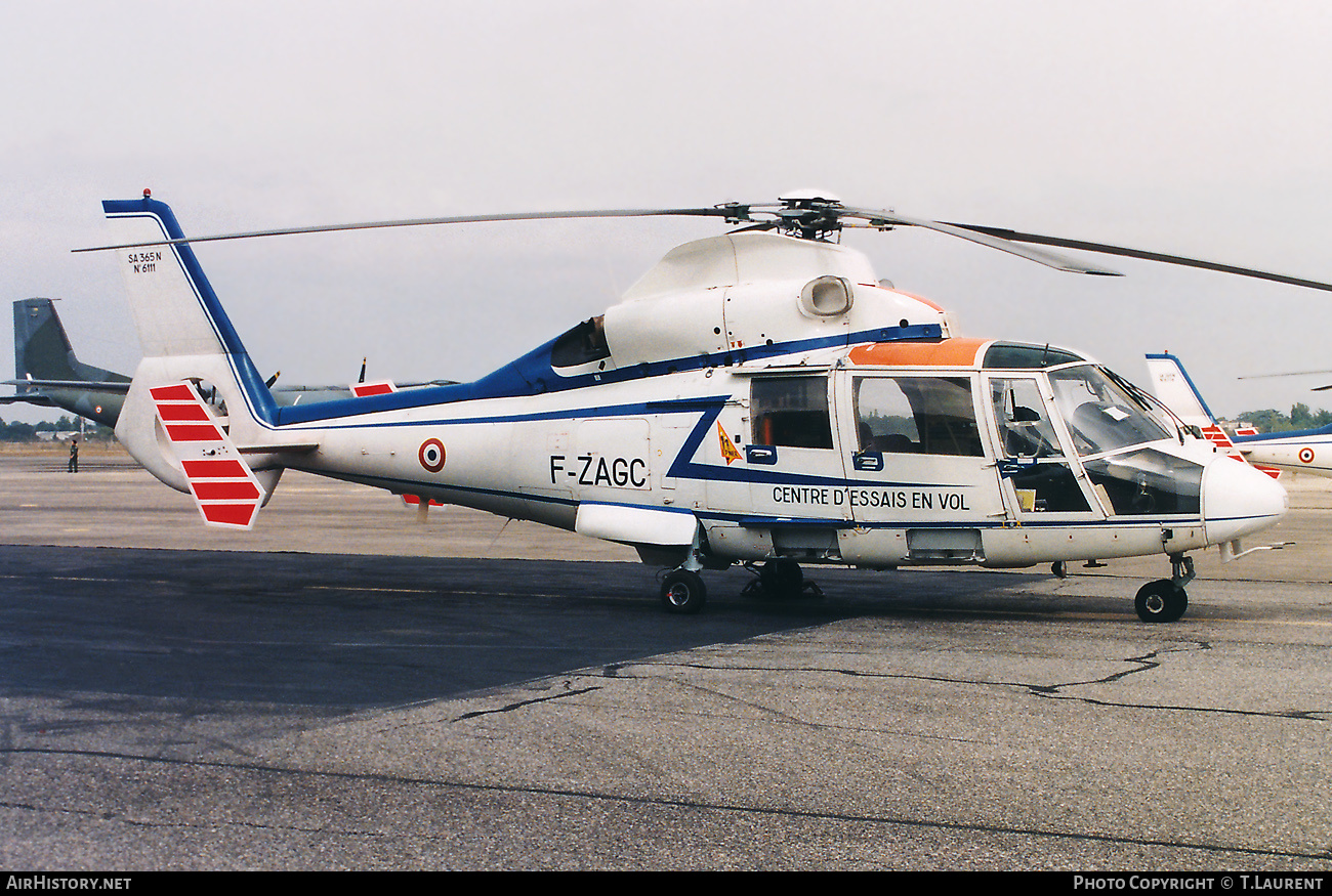 Aircraft Photo of 6111 | Aerospatiale SA-365N Dauphin 2 | France - Air Force | AirHistory.net #577628