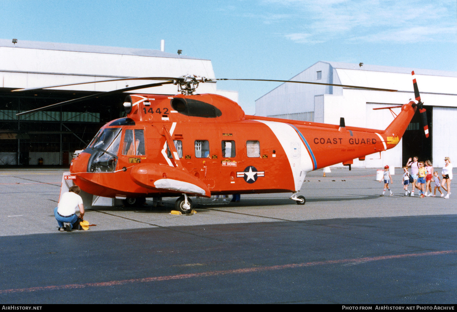 Aircraft Photo of 1442 | Sikorsky HH-52A Seaguard (S-62A) | USA - Coast Guard | AirHistory.net #577673