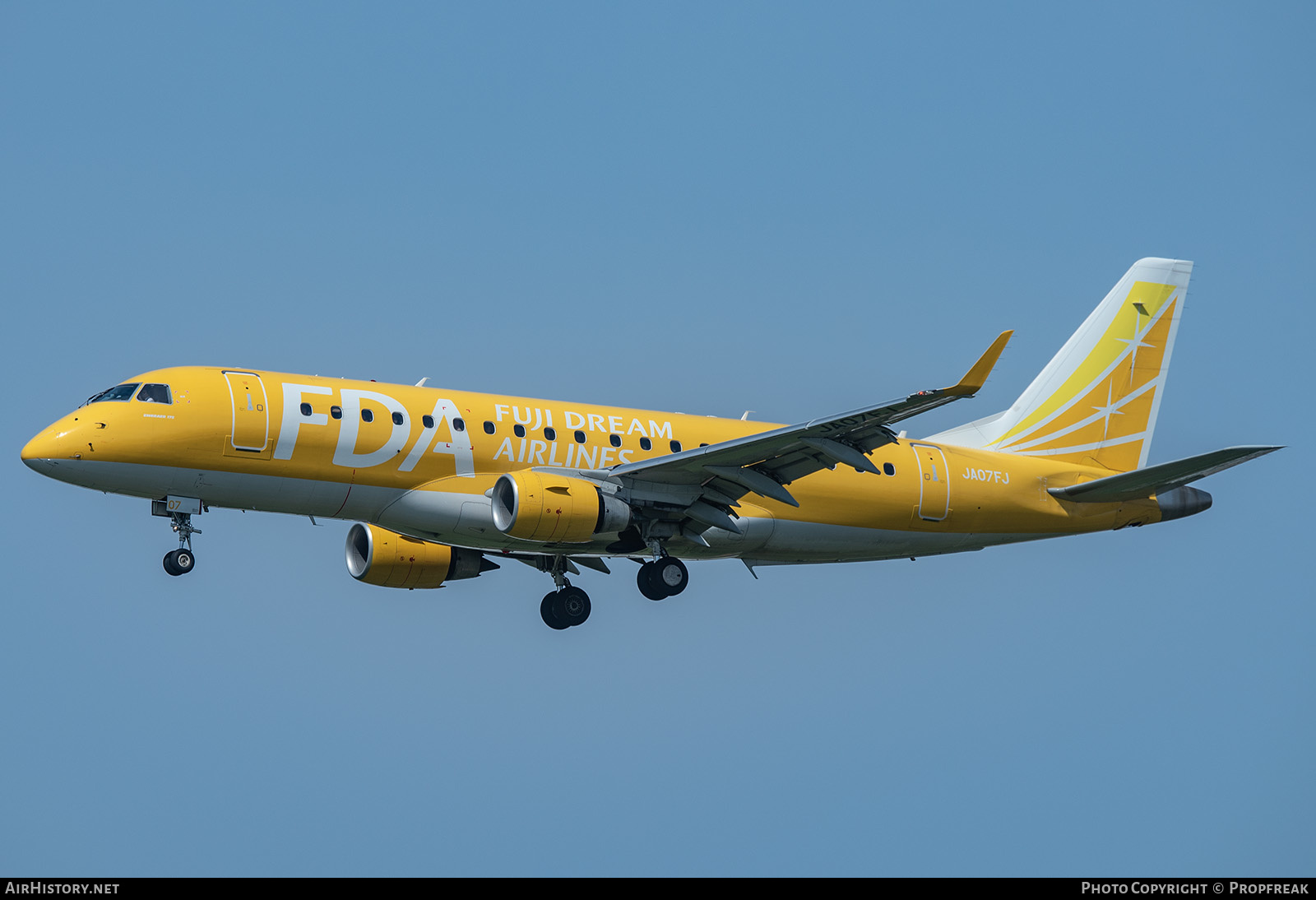 Aircraft Photo of JA07FJ | Embraer 175STD (ERJ-170-200STD) | FDA - Fuji Dream Airlines | AirHistory.net #577687