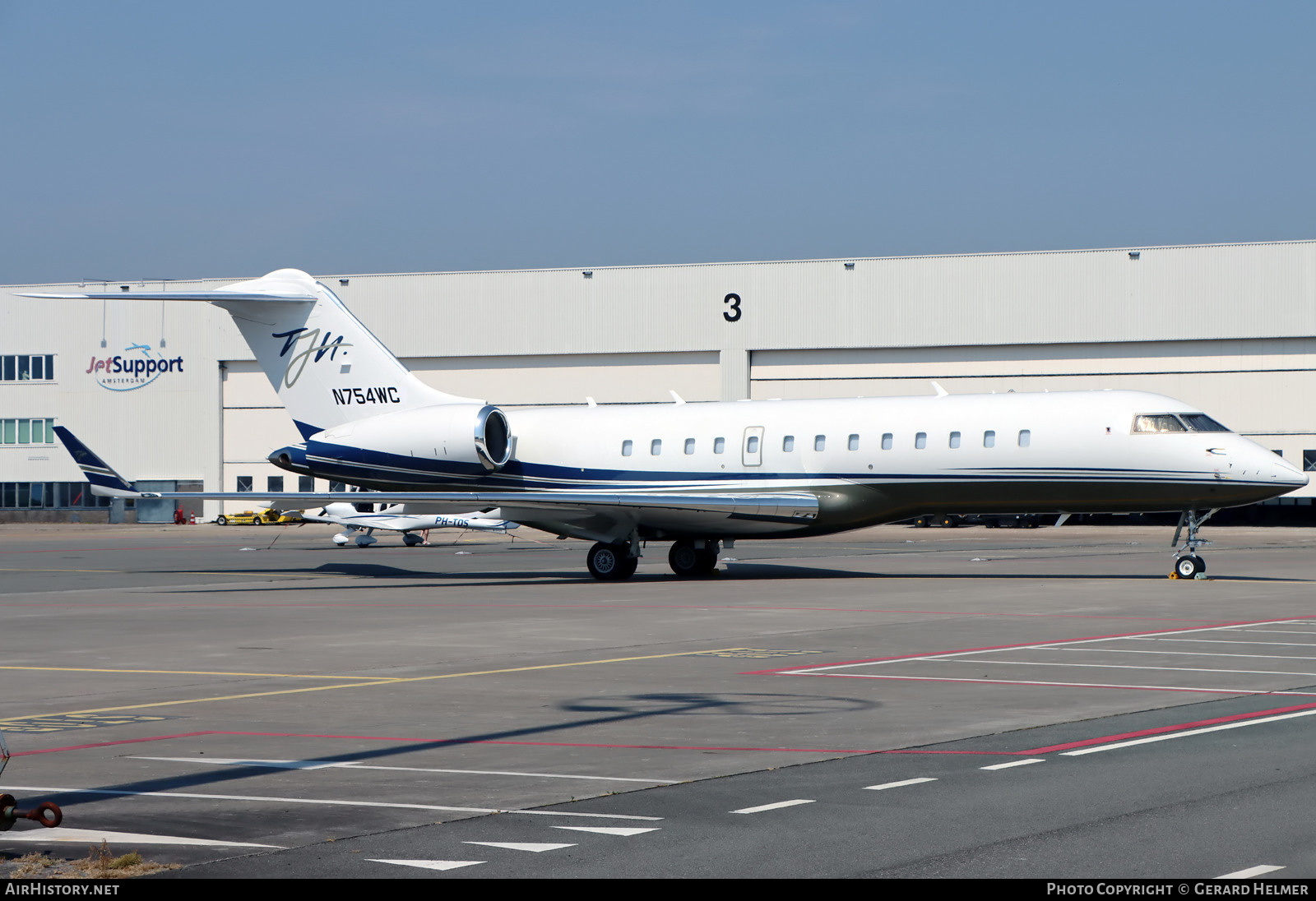 Aircraft Photo of N754WC | Bombardier Global Express (BD-700-1A10) | AirHistory.net #577690