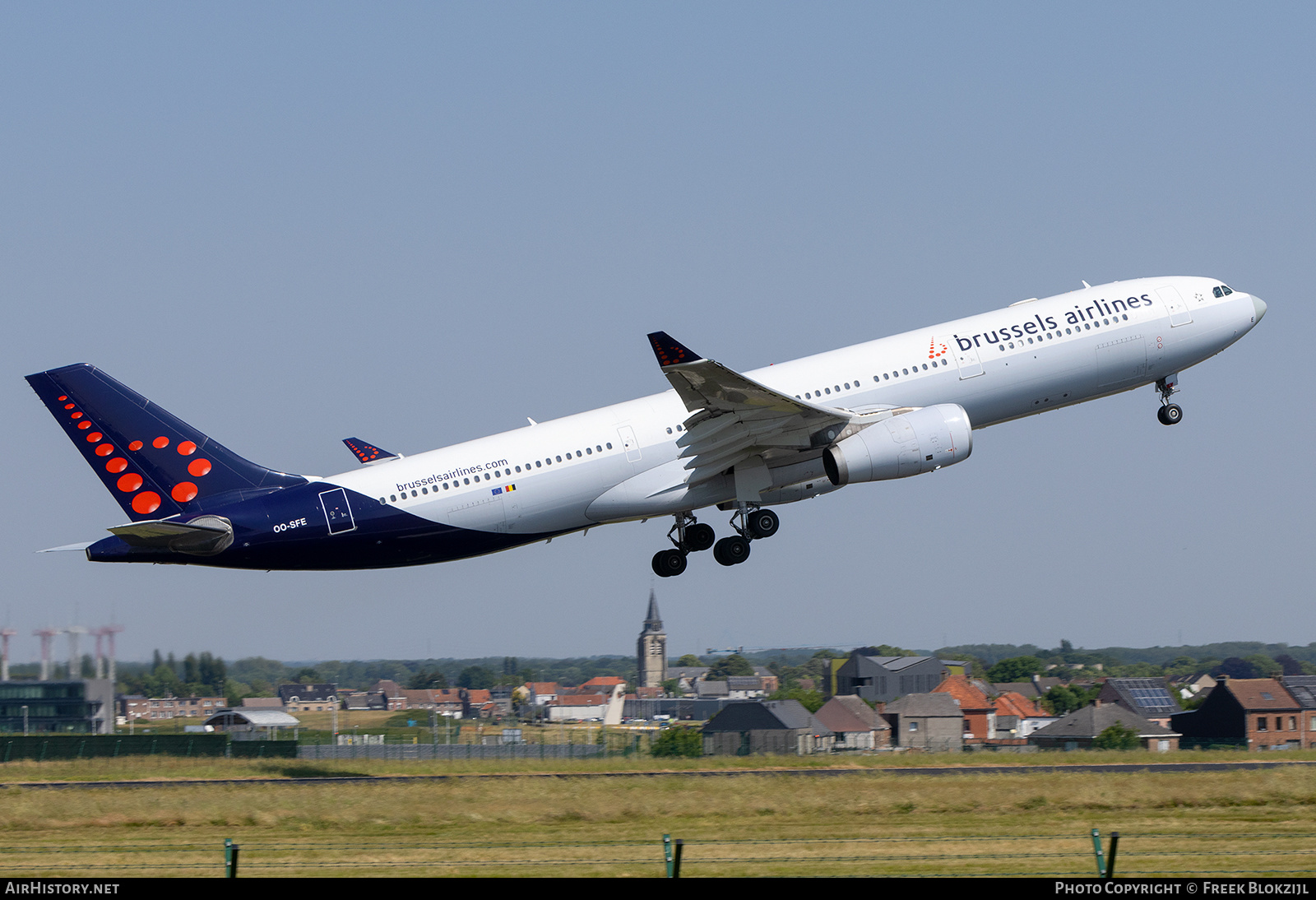 Aircraft Photo of OO-SFE | Airbus A330-343E | Brussels Airlines | AirHistory.net #577817