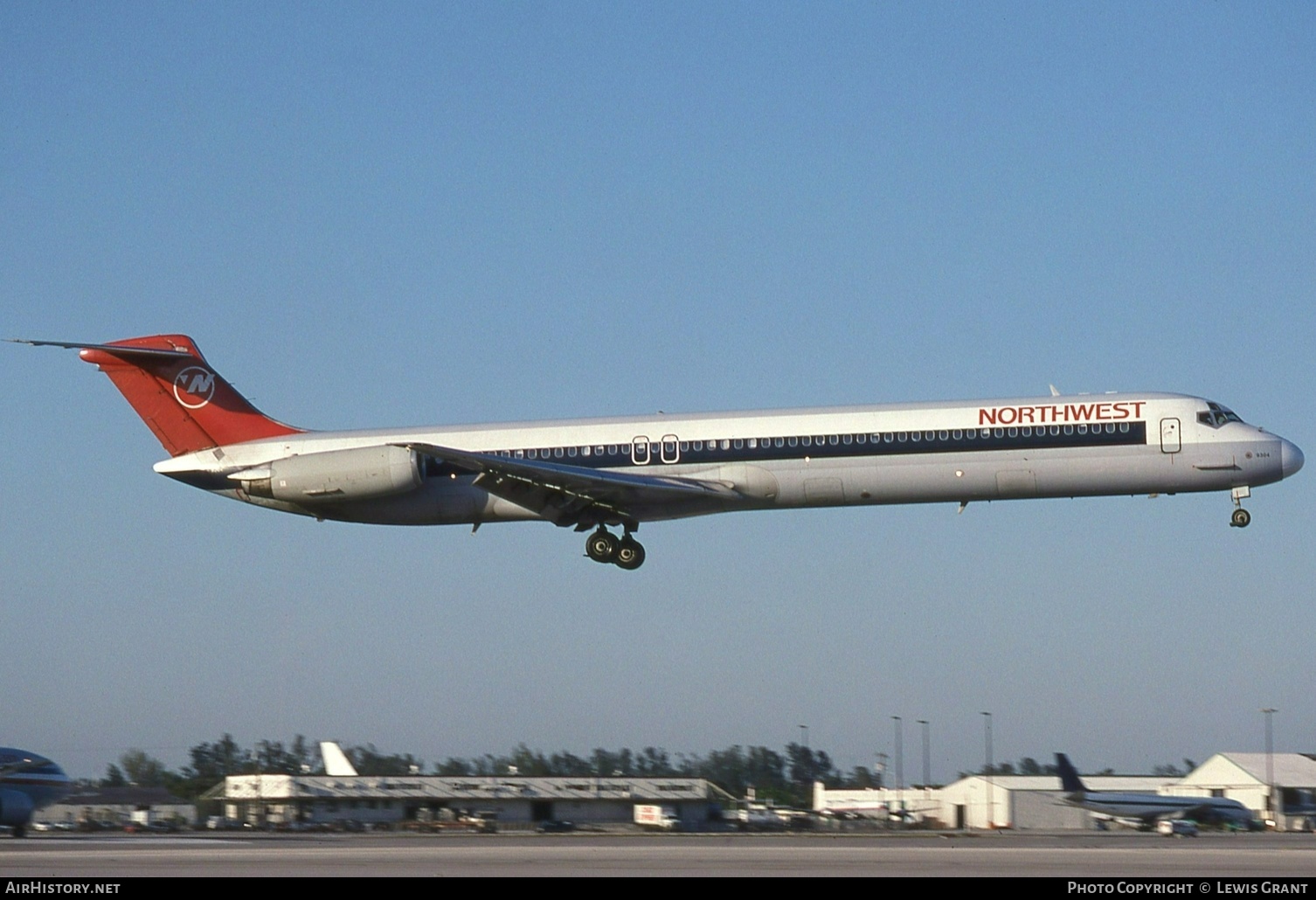 Aircraft Photo of N931MC | McDonnell Douglas MD-82 (DC-9-82) | Northwest Airlines | AirHistory.net #577818