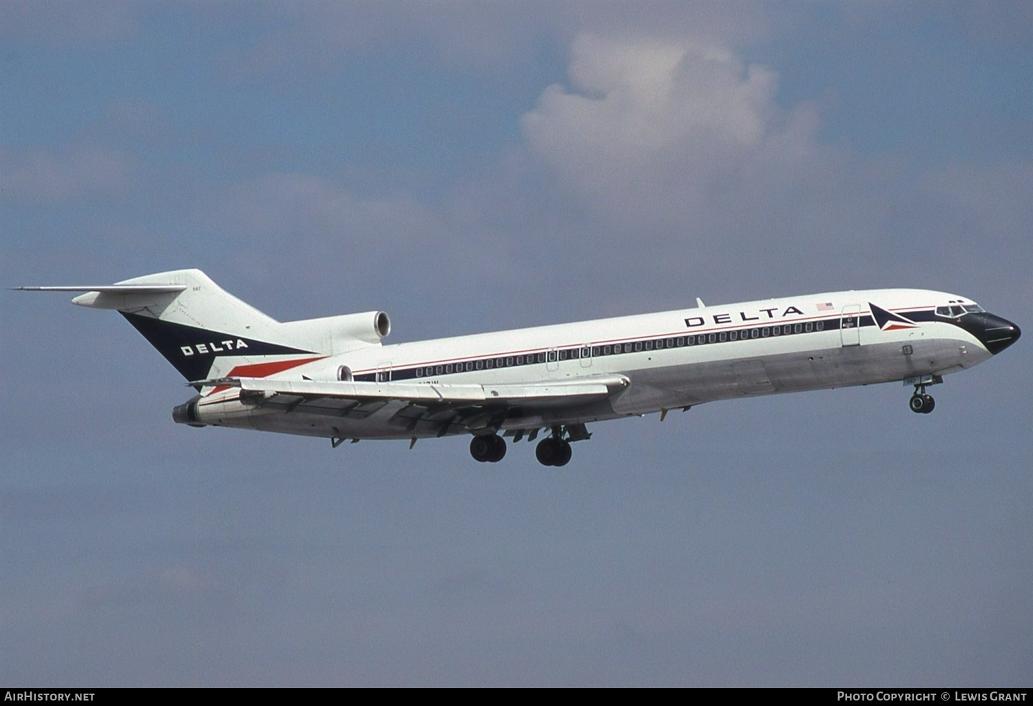 Aircraft Photo of N2817W | Boeing 727-247/Adv | Delta Air Lines | AirHistory.net #577821