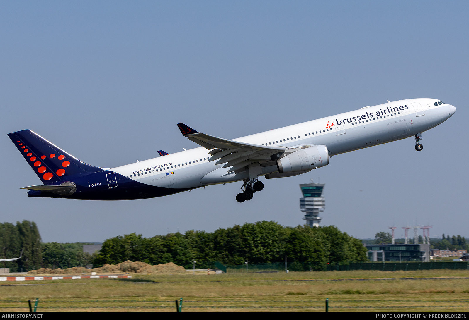 Aircraft Photo of OO-SFD | Airbus A330-342 | Brussels Airlines | AirHistory.net #577822
