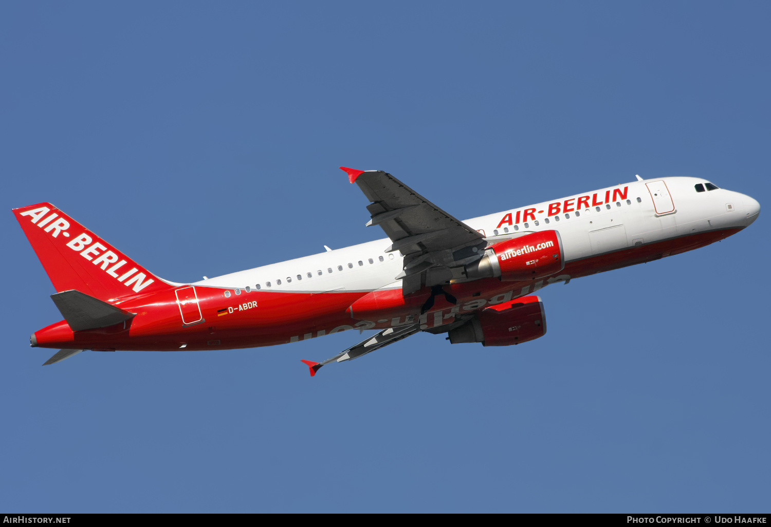 Aircraft Photo of D-ABDR | Airbus A320-214 | Air Berlin | AirHistory.net #577845