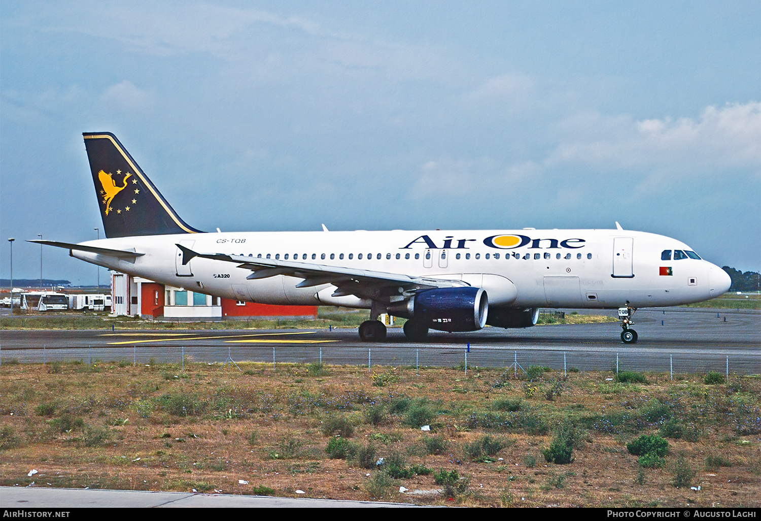 Aircraft Photo of CS-TQB | Airbus A320-214 | Air One | AirHistory.net #577855