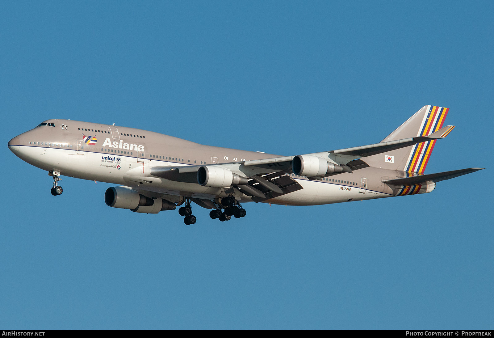 Aircraft Photo of HL7418 | Boeing 747-48E | Asiana Airlines | AirHistory.net #577863