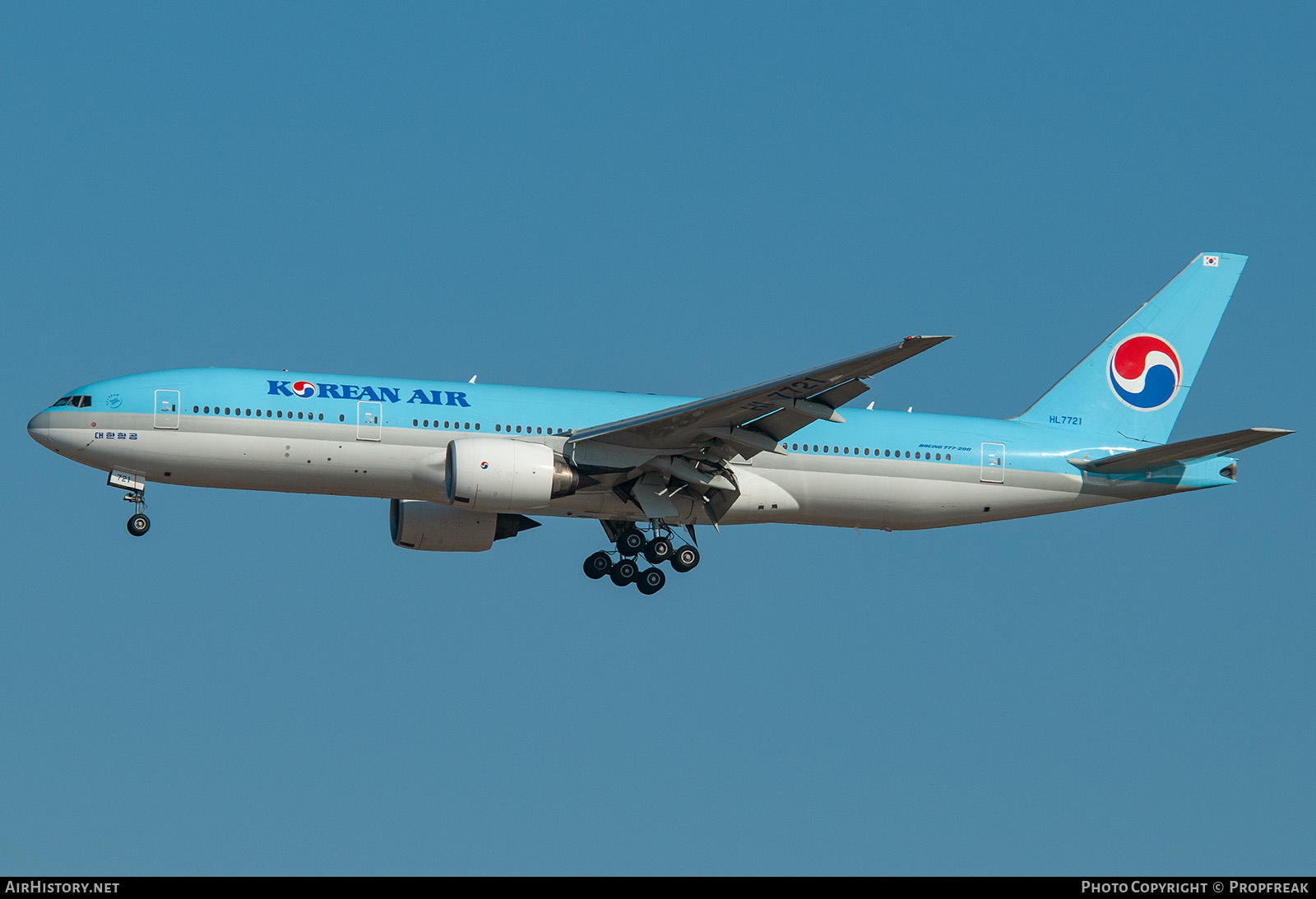 Aircraft Photo of HL7721 | Boeing 777-2B5/ER | Korean Air | AirHistory.net #577870