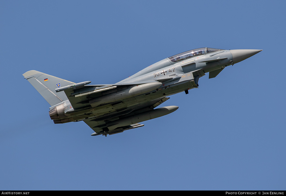 Aircraft Photo of 3042 | Eurofighter EF-2000 Typhoon T | Germany - Air Force | AirHistory.net #577971