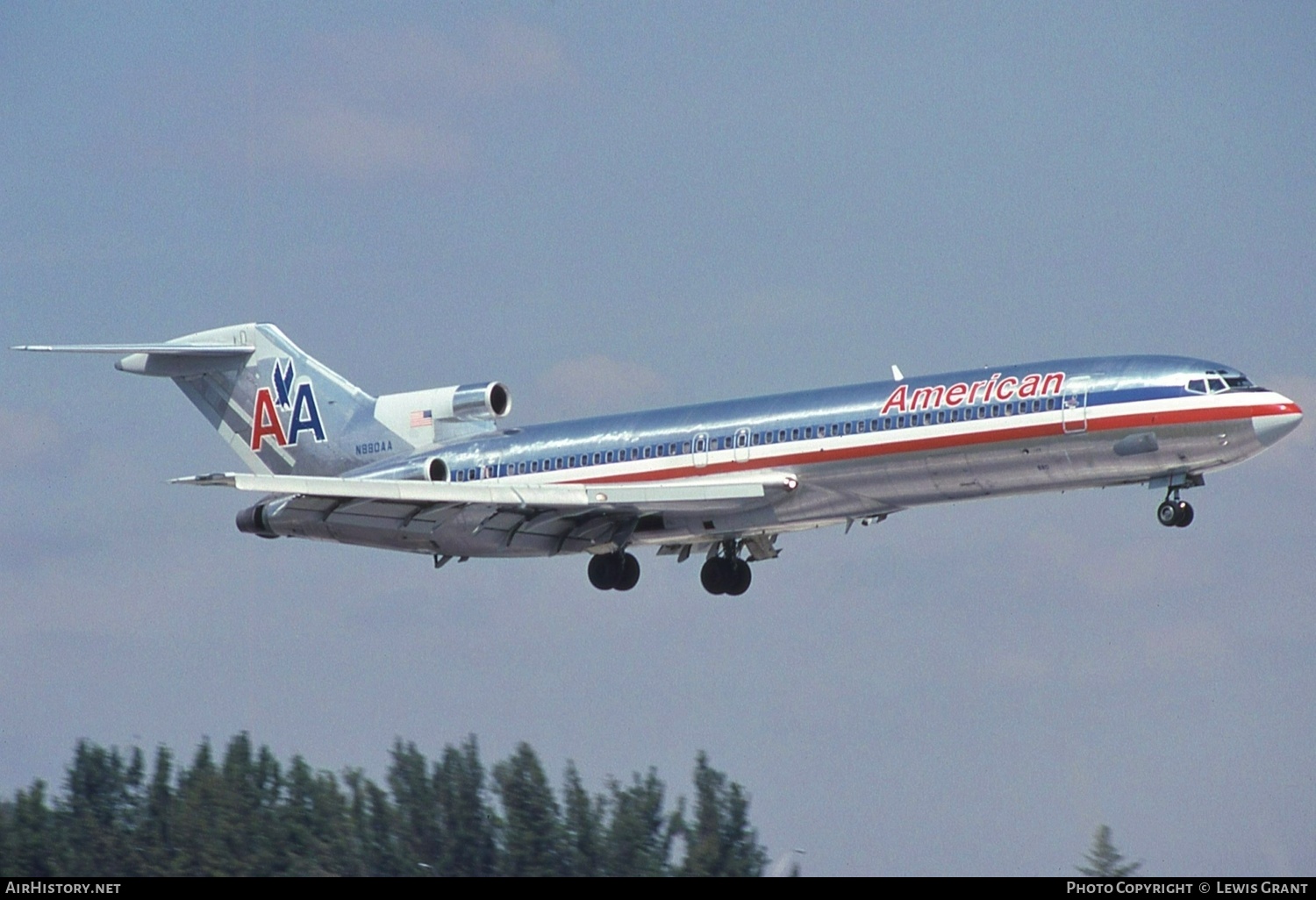 Aircraft Photo of N880AA | Boeing 727-223/Adv | American Airlines | AirHistory.net #578007