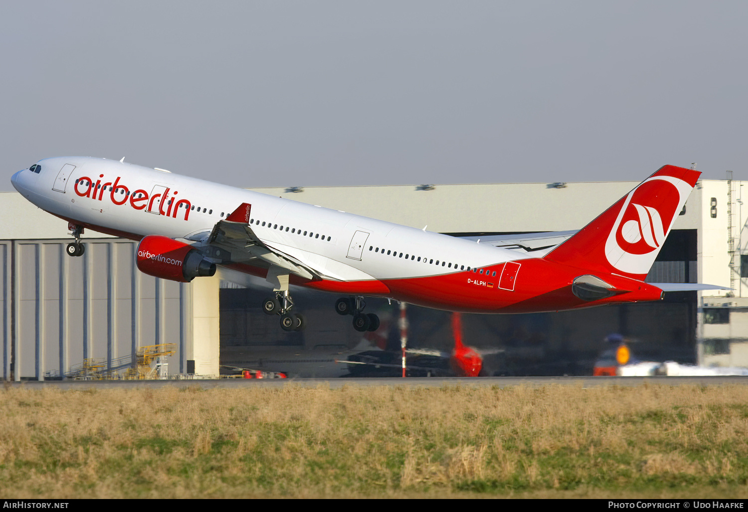 Aircraft Photo of D-ALPH | Airbus A330-223 | Air Berlin | AirHistory.net #578033