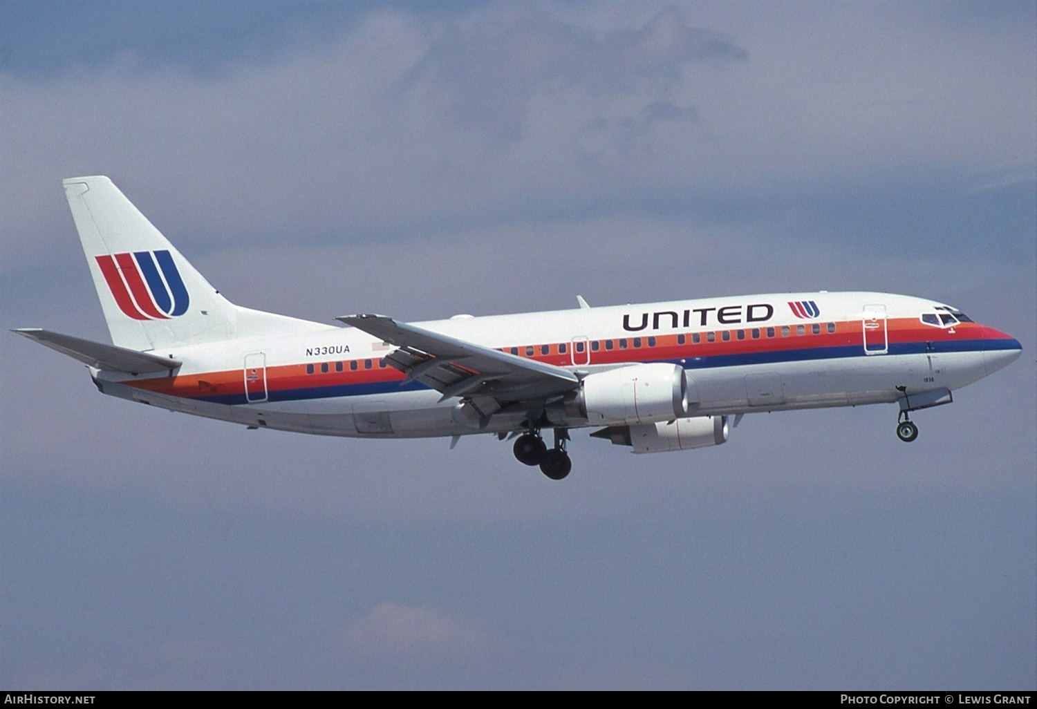 Aircraft Photo of N330UA | Boeing 737-322 | United Airlines | AirHistory.net #578201