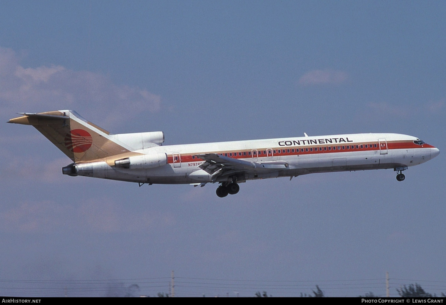 Aircraft Photo of N79749 | Boeing 727-224/Adv | Continental Airlines | AirHistory.net #578282