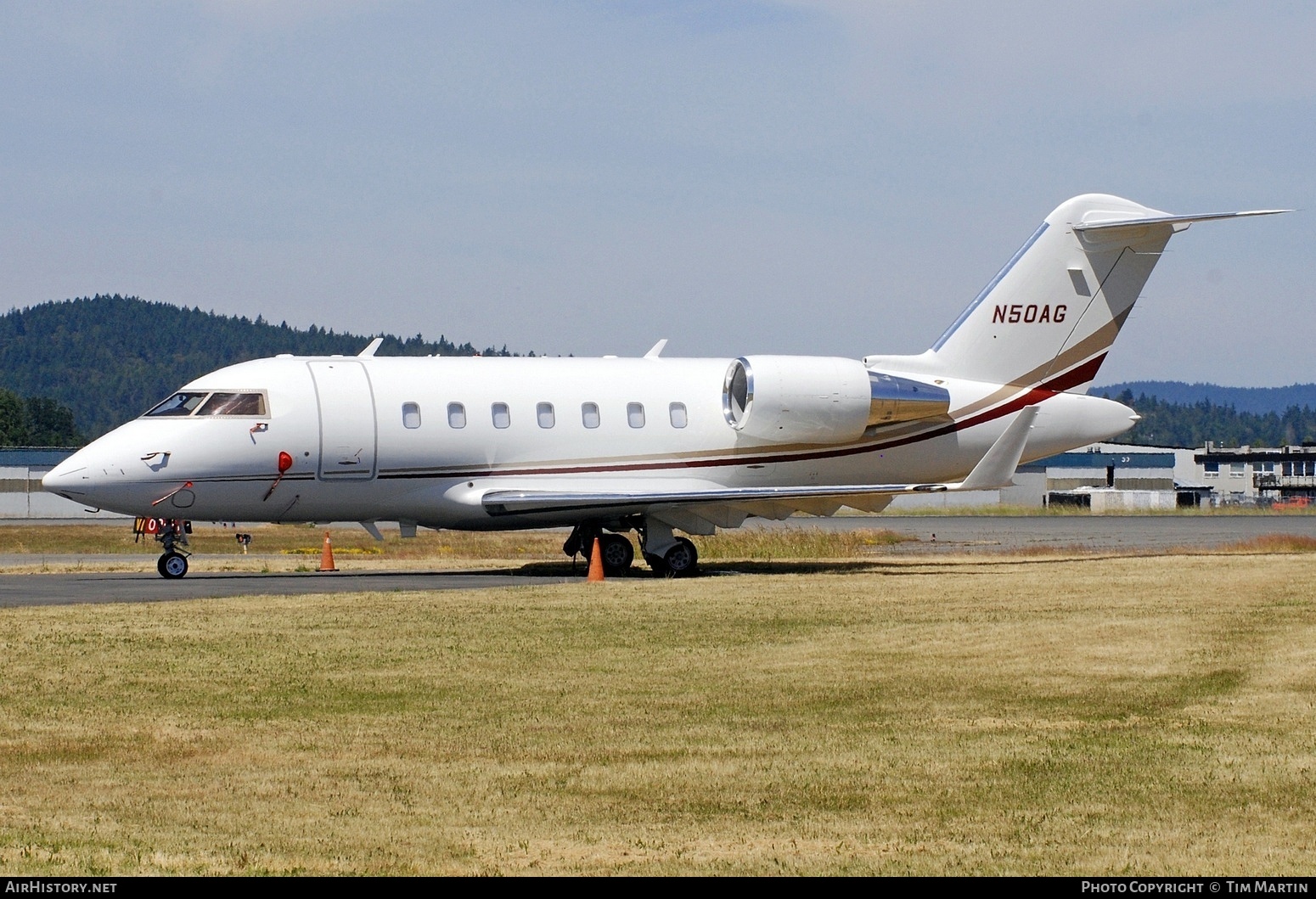 Aircraft Photo of N50AG | Bombardier Challenger 605 (CL-600-2B16) | AirHistory.net #578306