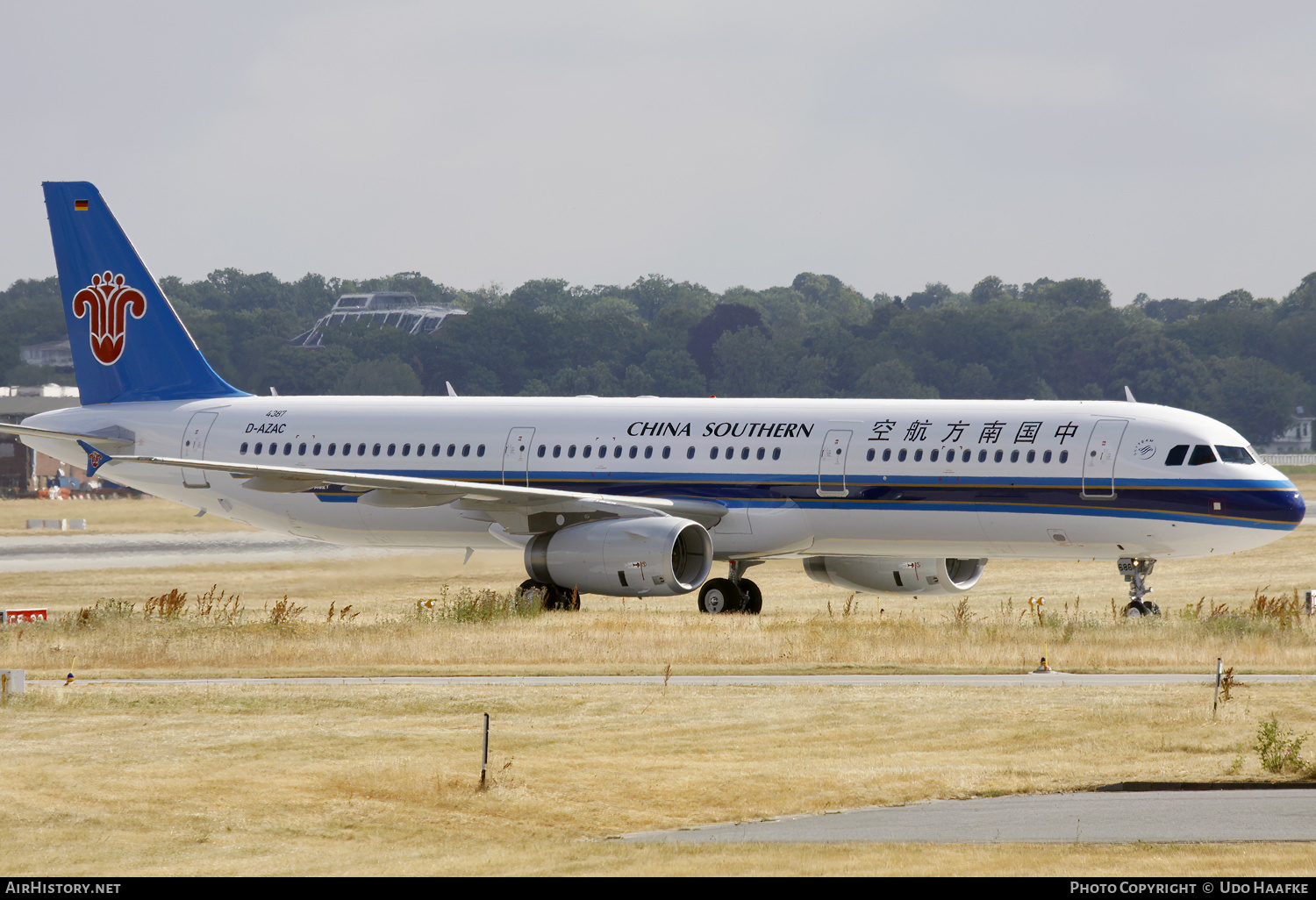 Aircraft Photo of D-AZAC / B-6686 | Airbus A321-231 | China Southern Airlines | AirHistory.net #578375