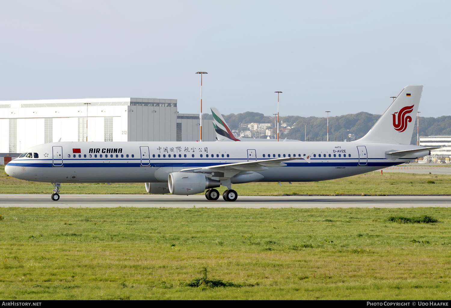 Aircraft Photo of D-AVZE / B-6701 | Airbus A321-213 | Air China | AirHistory.net #578382