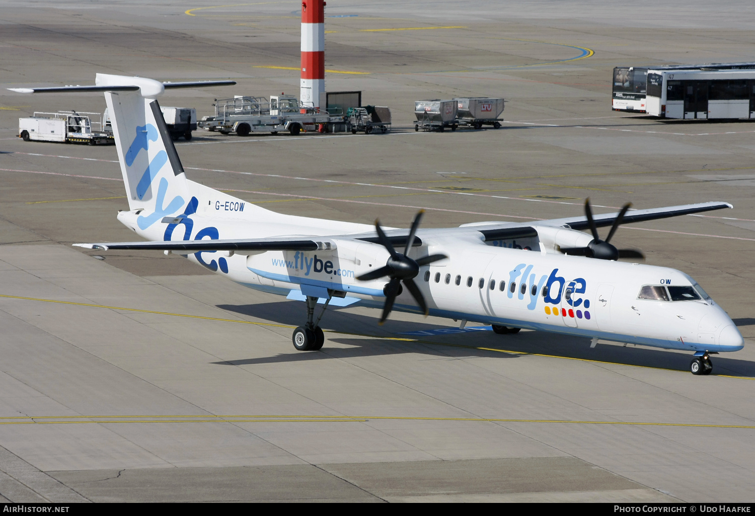 Aircraft Photo of G-ECOW | Bombardier DHC-8-401 Dash 8 | Flybe | AirHistory.net #578537
