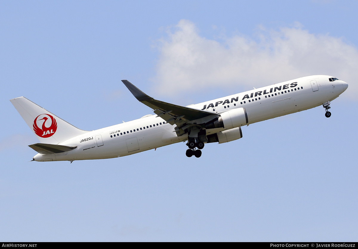 Aircraft Photo of JA620J | Boeing 767-346/ER | Japan Airlines - JAL | AirHistory.net #578658