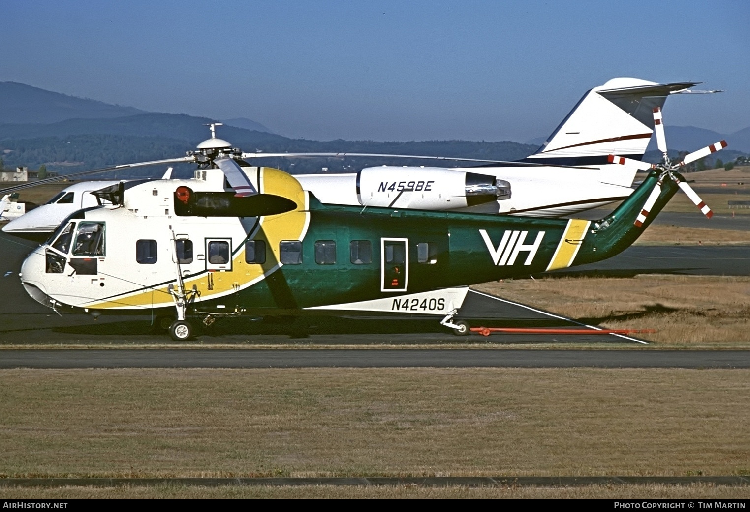 Aircraft Photo of N4240S | Sikorsky S-61N Shortsky | VIH - Vancouver Island Helicopters | AirHistory.net #578711