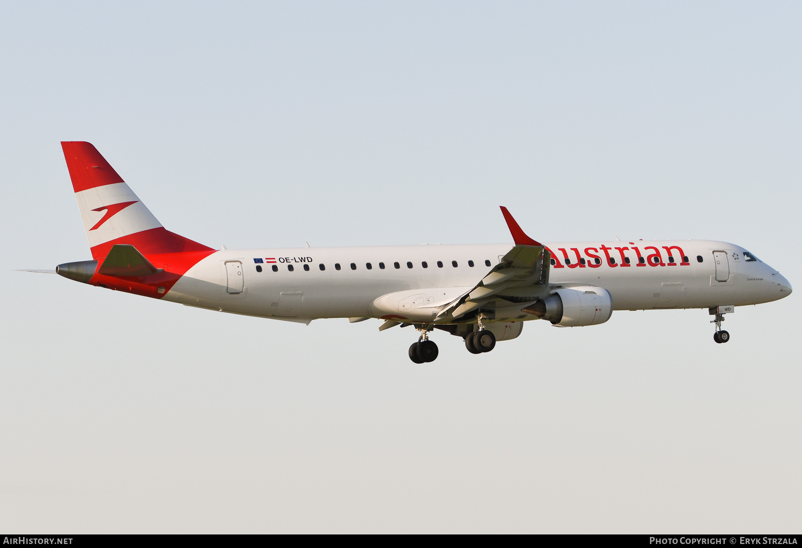 Aircraft Photo of OE-LWD | Embraer 195LR (ERJ-190-200LR) | Austrian Airlines | AirHistory.net #578766