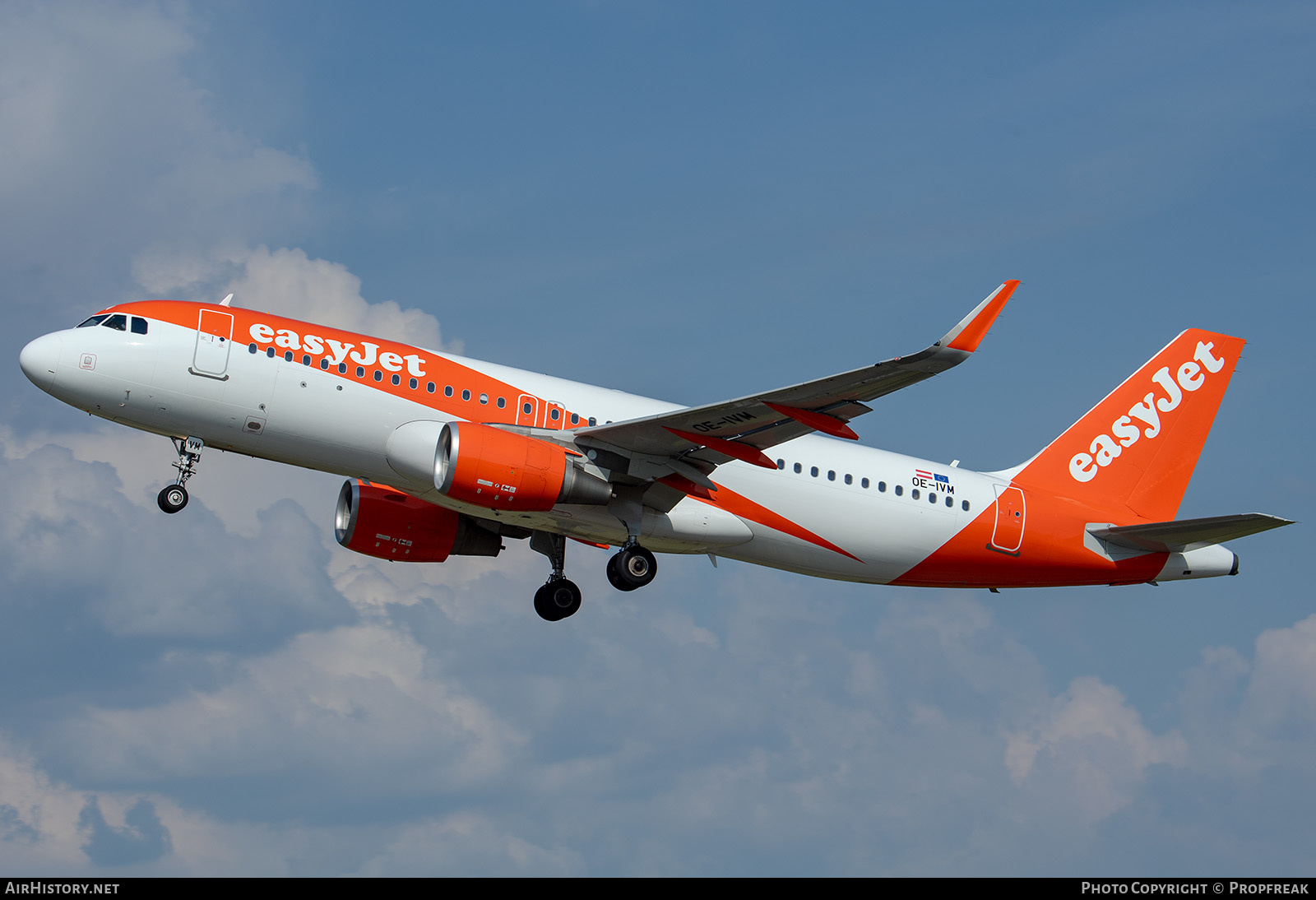 Aircraft Photo of OE-IVM | Airbus A320-214 | EasyJet | AirHistory.net #578804