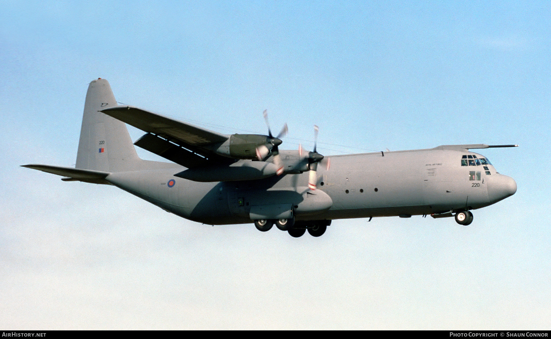 Aircraft Photo of XV220 | Lockheed C-130K Hercules C3 (L-382) | UK - Air Force | AirHistory.net #578809