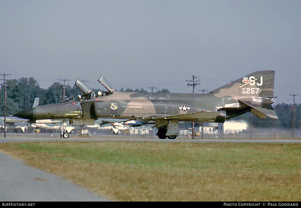 Aircraft Photo of 69-7257 / AF69-257 | McDonnell Douglas F-4E Phantom II | USA - Air Force | AirHistory.net #578821