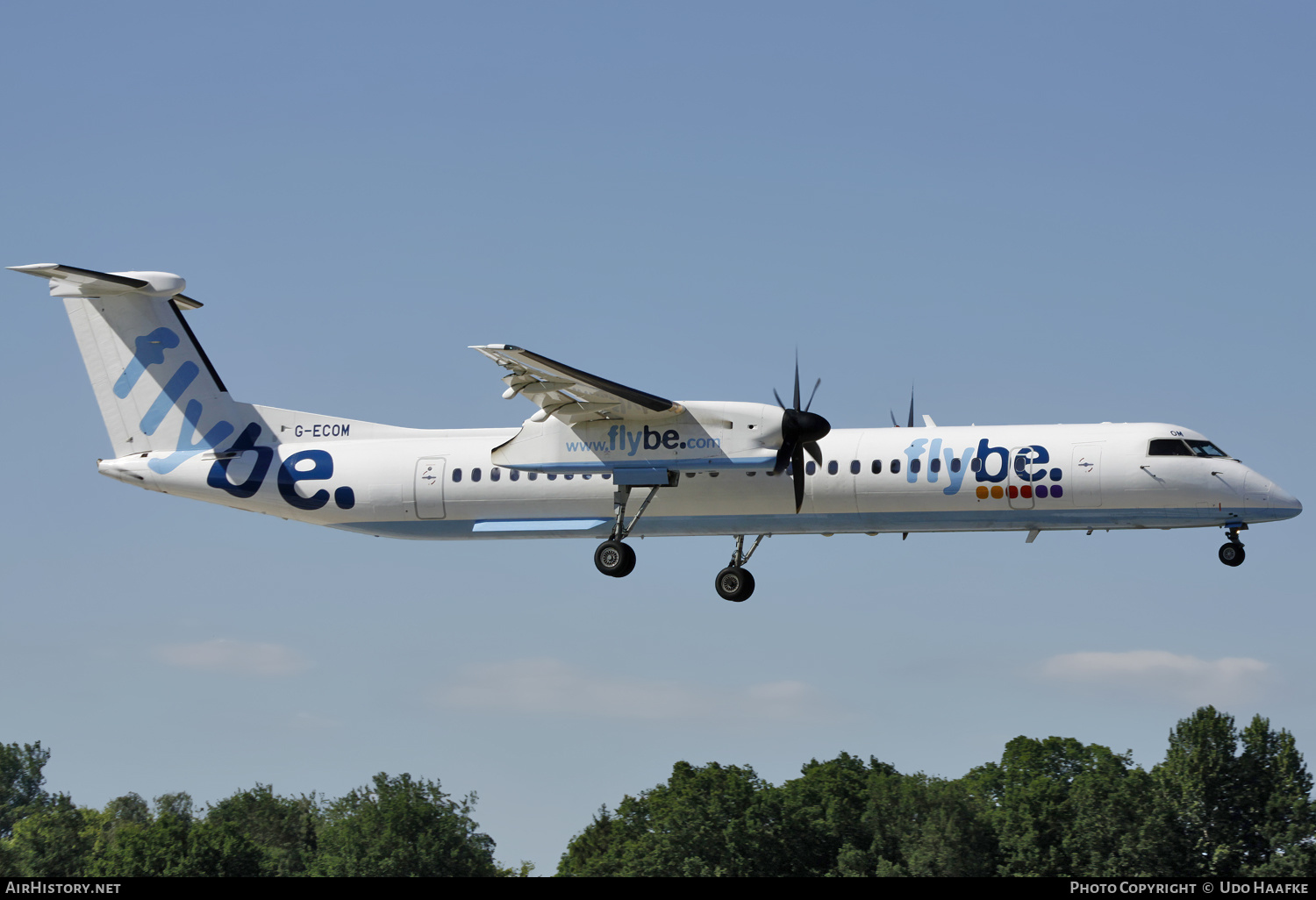 Aircraft Photo of G-ECOM | Bombardier DHC-8-402 Dash 8 | Flybe | AirHistory.net #578893