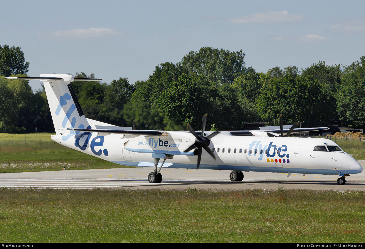 Aircraft Photo of G-JEDM | Bombardier DHC-8-402 Dash 8 | Flybe | AirHistory.net #578924
