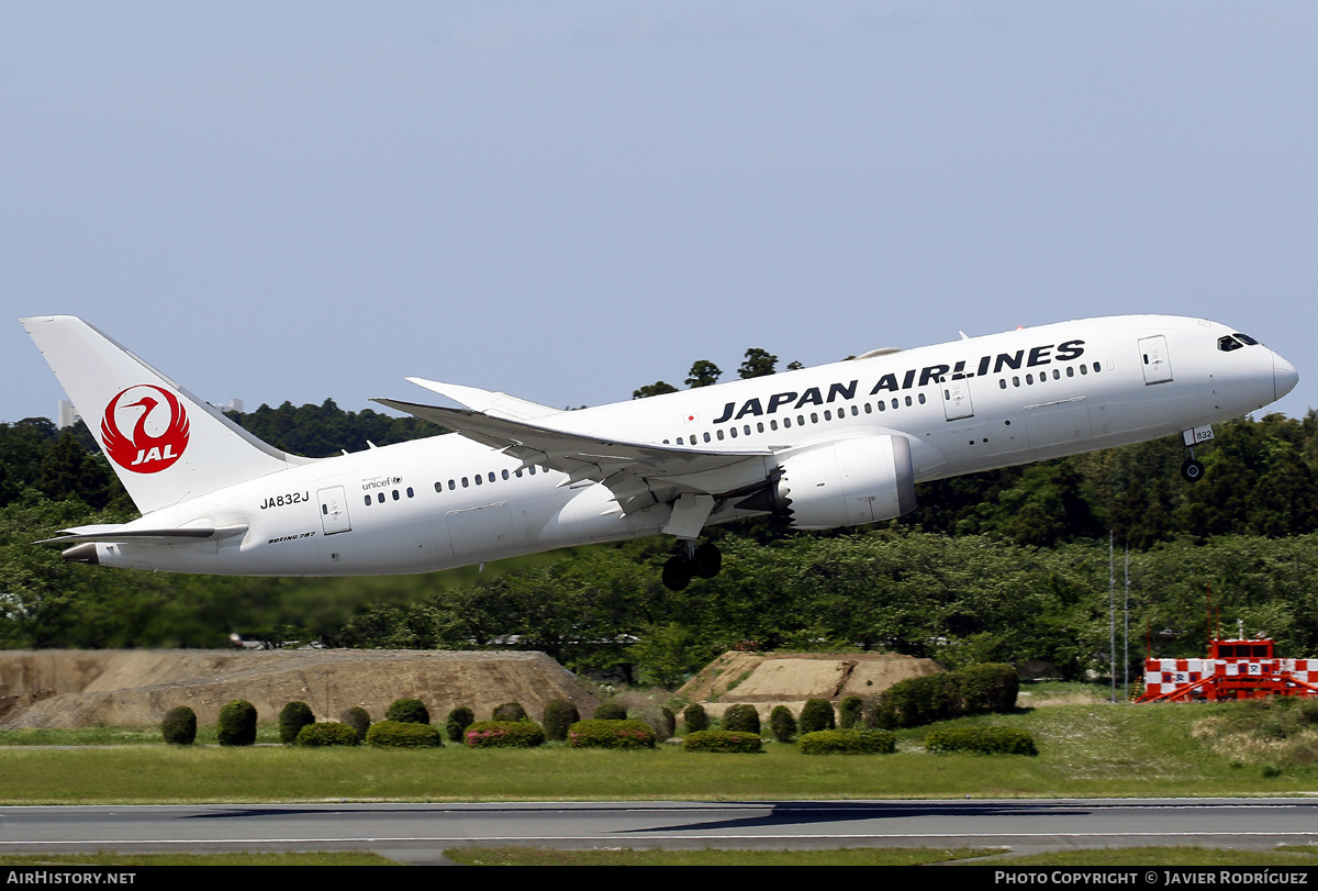 Aircraft Photo of JA832J | Boeing 787-8 Dreamliner | Japan Airlines - JAL | AirHistory.net #578996