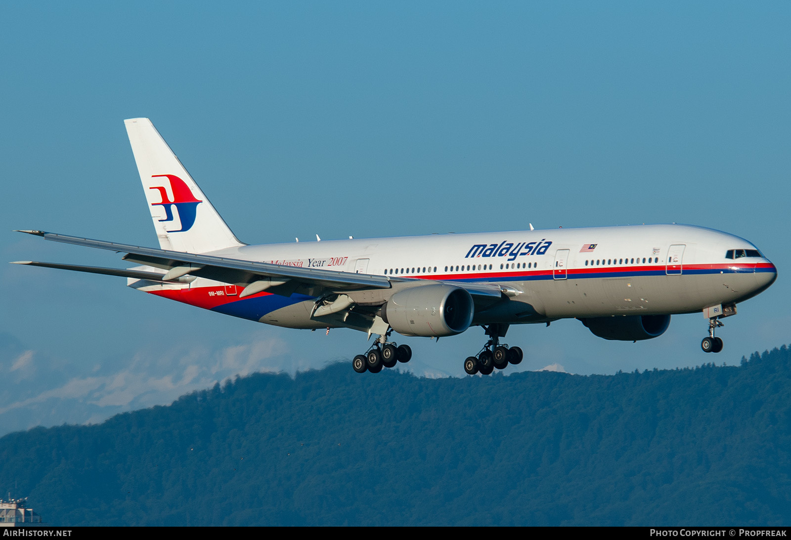 Aircraft Photo of 9M-MRI | Boeing 777-2H6/ER | Malaysia Airlines | AirHistory.net #578998
