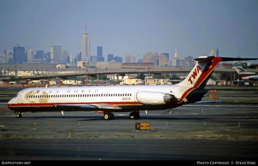 Aircraft Photo of N916TW | McDonnell Douglas MD-82 (DC-9-82) | Trans World Airlines - TWA | AirHistory.net #579058