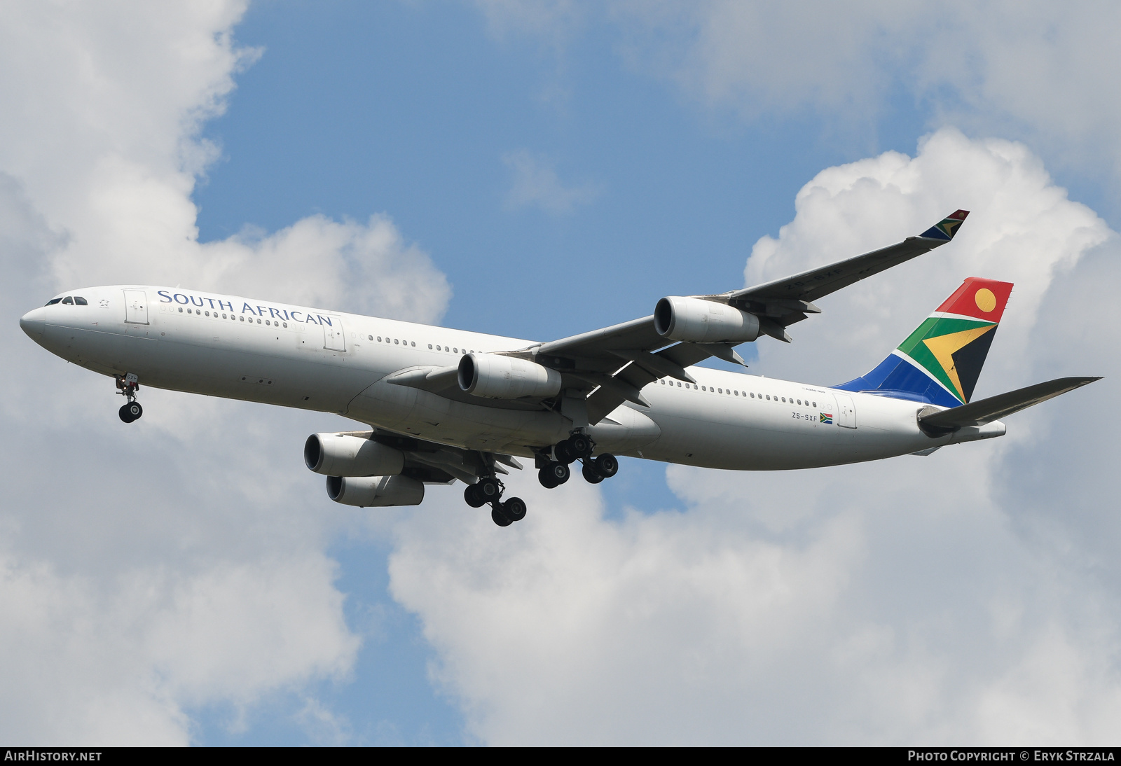 Aircraft Photo of ZS-SXF | Airbus A340-313 | South African Airways | AirHistory.net #579078