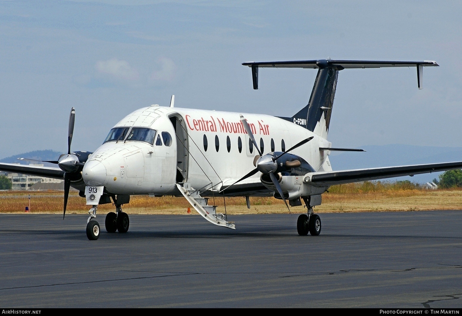 Aircraft Photo of C-FCMV | Raytheon 1900D | Central Mountain Air - CMA | AirHistory.net #579178