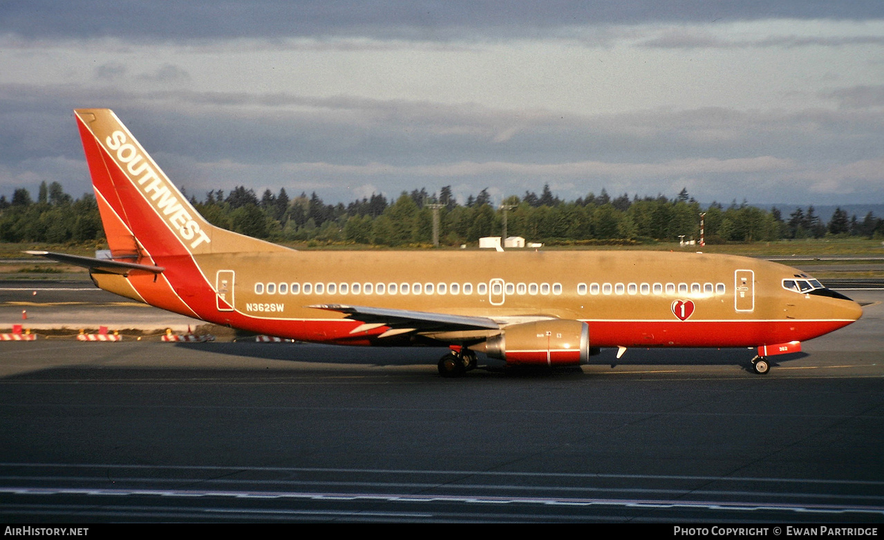 Aircraft Photo of N362SW | Boeing 737-3H4 | Southwest Airlines | AirHistory.net #579221